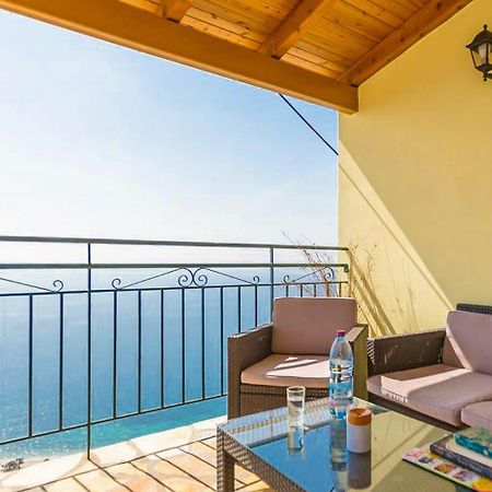 Villa Aris Gimari Ngoại thất bức ảnh